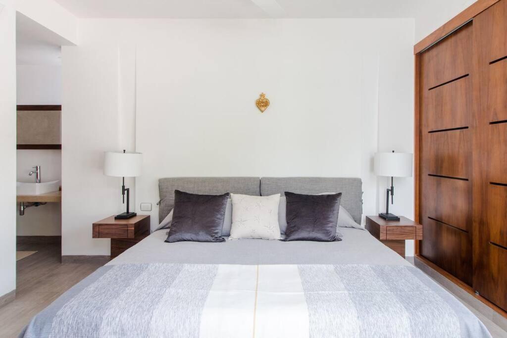 Neem 31 Comfortable, Luxury Apartment 10 Min To The Beach 툴룸 외부 사진