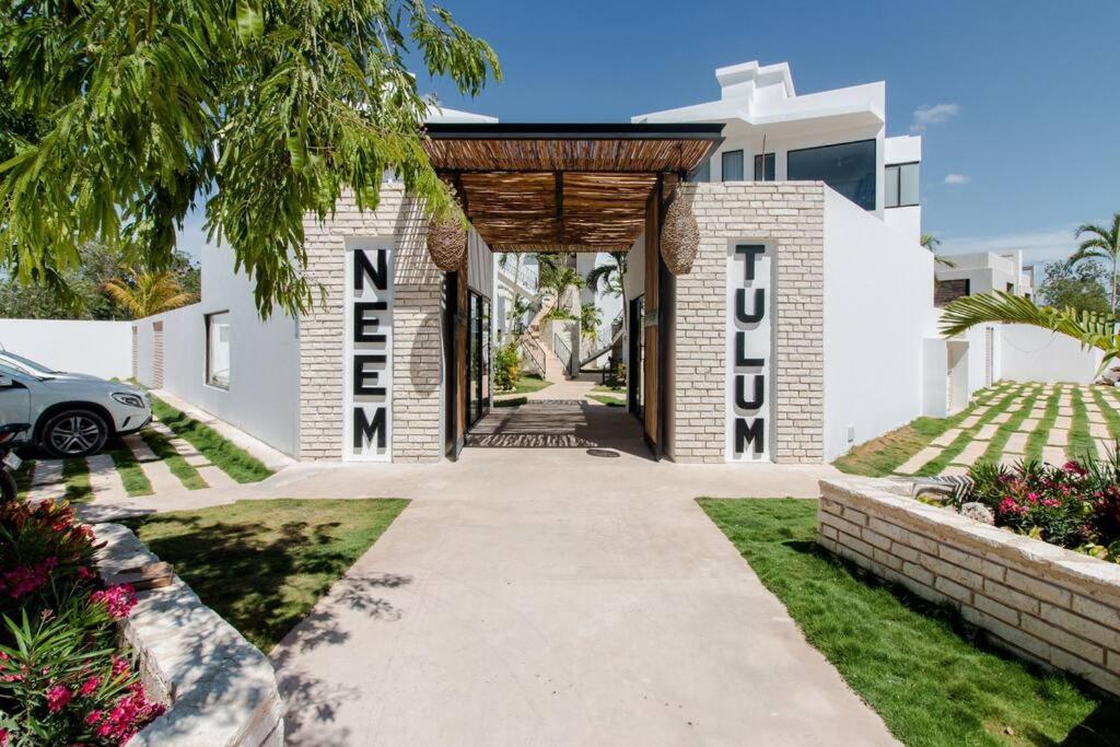 Neem 31 Comfortable, Luxury Apartment 10 Min To The Beach 툴룸 외부 사진